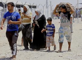 Accoglienza dei profughi presso enti religiosi e famiglie